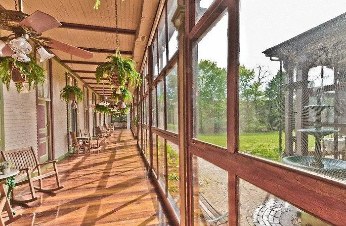 Southern Mansion